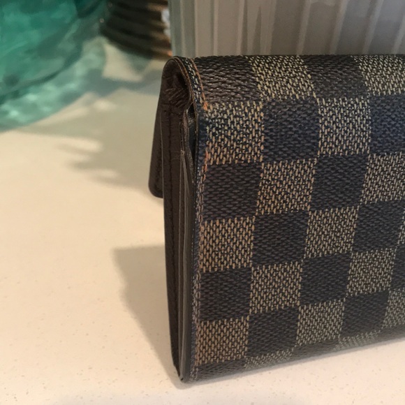 Authentic Pre-loved Louis Vuitton Wallet - SOLD - Picture 5 of 8